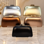 Cartera de fiesta brillosa